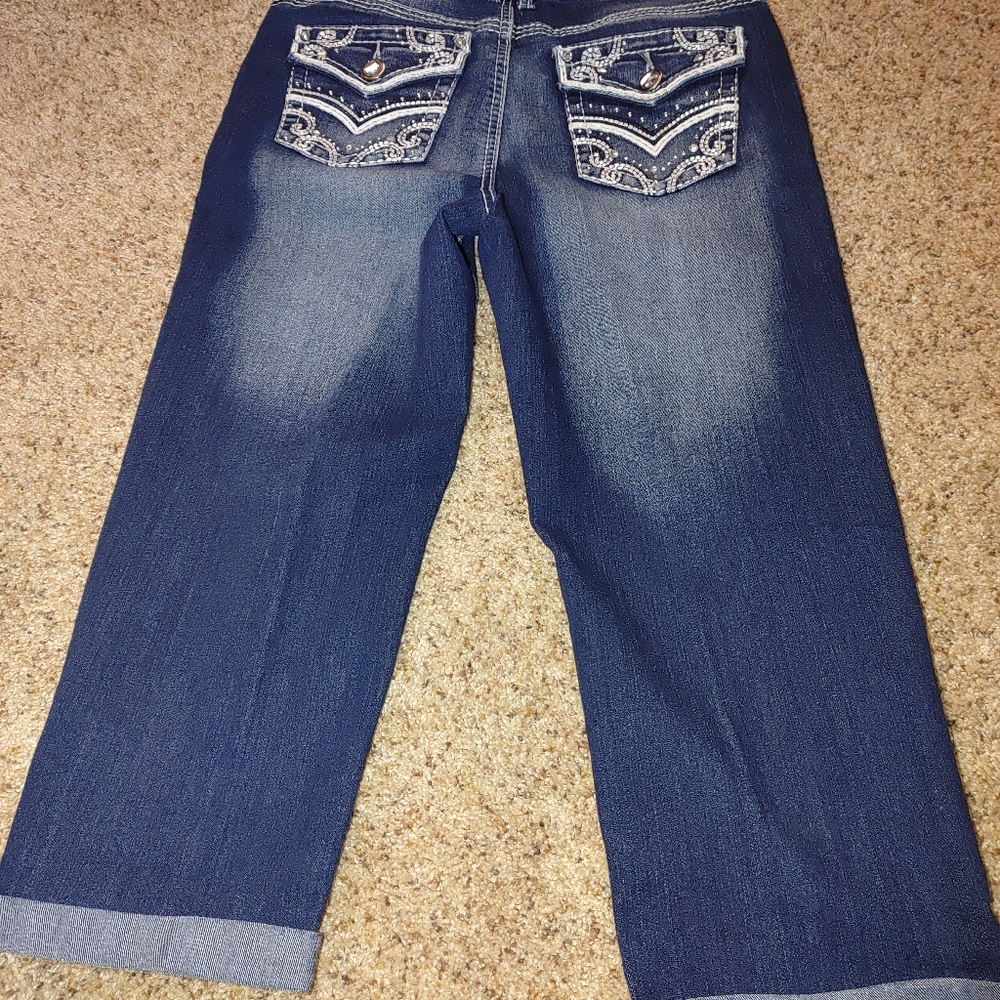 Ladies crop jeans